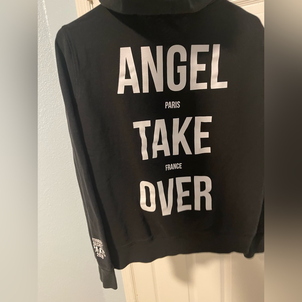 Victoria Secrets Hoodie Size Medium